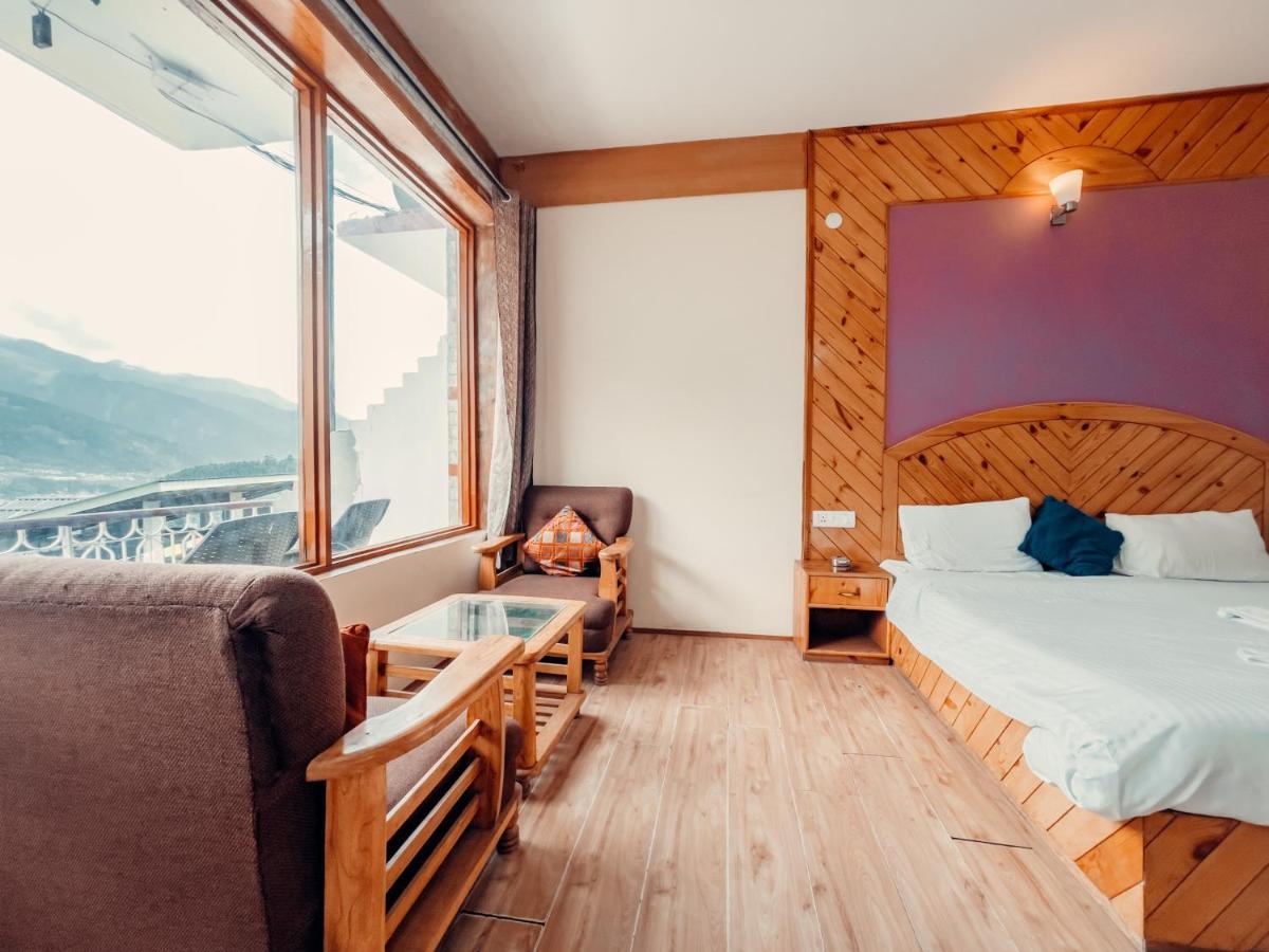 Cafe Monkbase- Food And Stay Manāli Eksteriør bilde